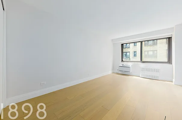 Rented by A&E Real Estate Management | media 10