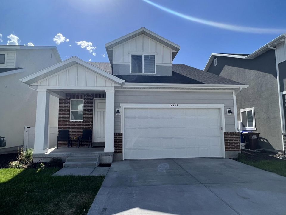 1st image of 12754 S Quail Lake Dr