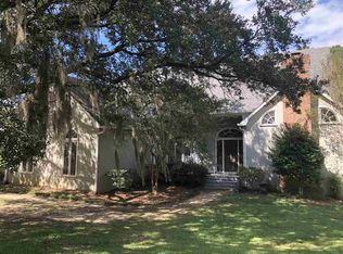 6 Avery Cir, Jackson, MS 39211