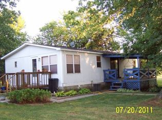 36359 Noble Rd, Macon, MO 63552