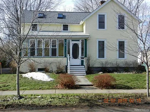 46 Sickmon Ave, Hamburg, NY 14075