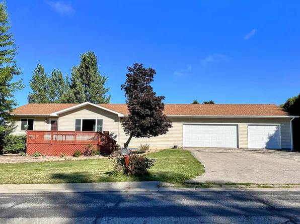 109 Eagle Dr, Mc Gregor, IA 52157