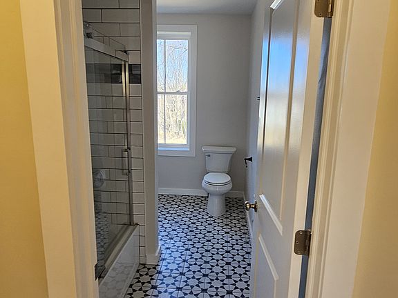 second floor bathrrom