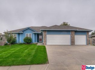 18935 Josephine St, Omaha, NE 68136