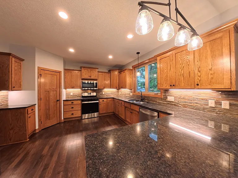 11956 Castle Rock Ct N — Photo 6