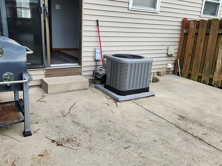 923 Noddymill Ln E — Photo 15