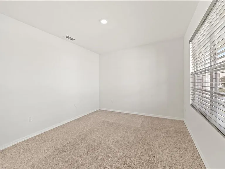 1933 Pristine Loop — Photo 43