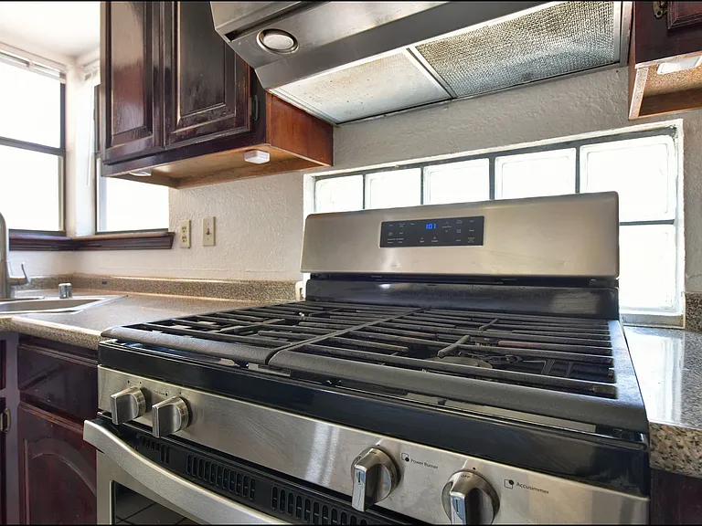 695 Bluff Canyon Cir — Photo 19