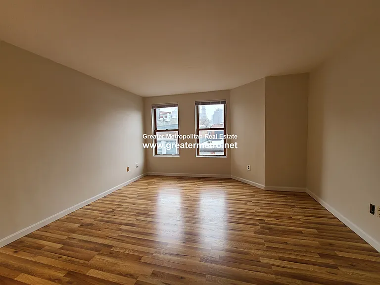 30 Clark St #4 — Photo 8