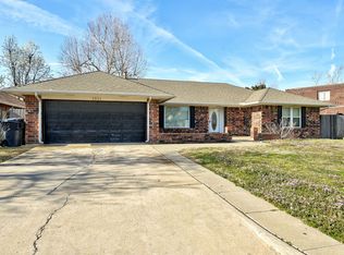 1911 Lankestar Way, Yukon, OK 73099