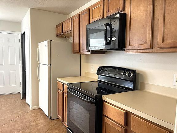 3rd image of 6618 Beeston Hill Dr