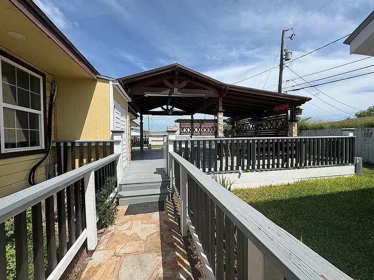 3315 Gollihar Rd — Photo 34