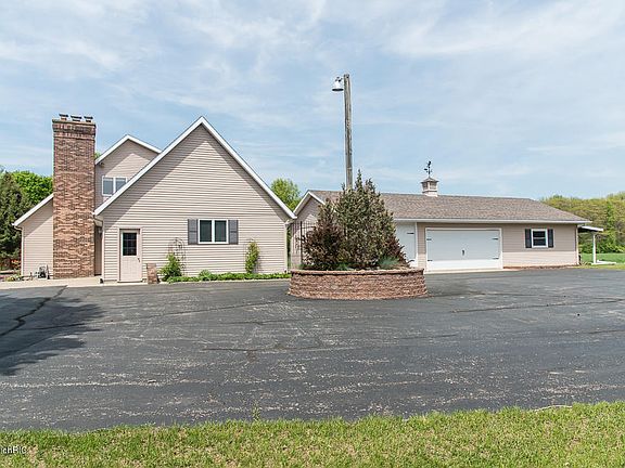 4th image of 1546 N 33rd St