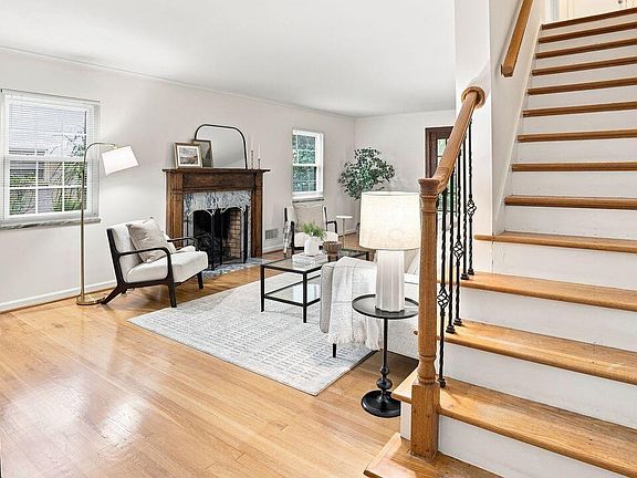 5th image of 1756 Elmwood Ave