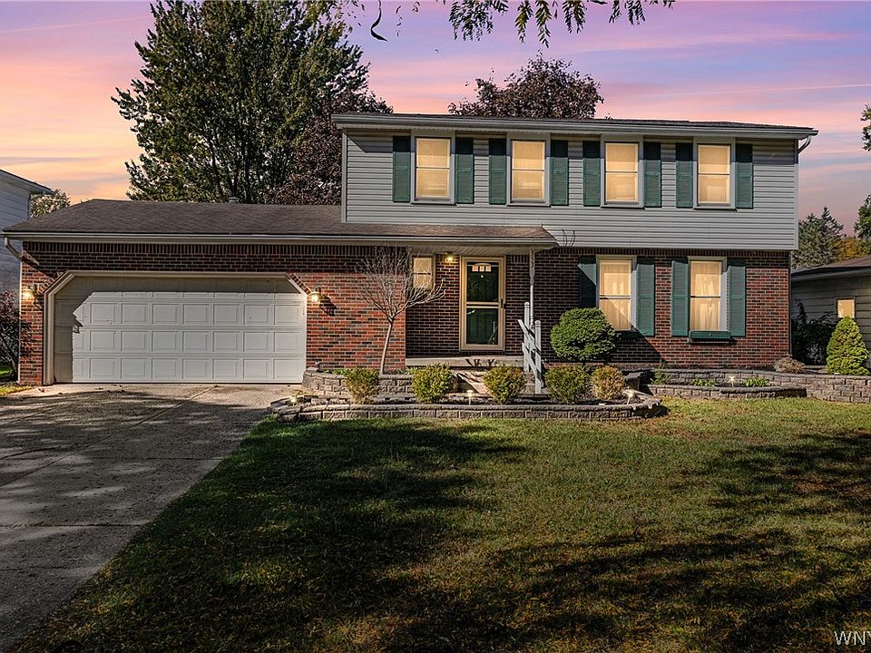 1st image of 353 Vine Ln