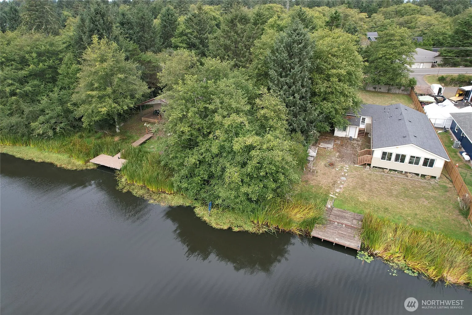 991 Mount Olympus Avenue SE photo 1