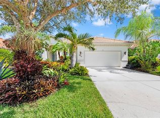 8215 Potomac Ln, Naples, FL 34104