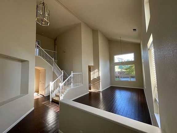 5th image of 3266 Europa St
