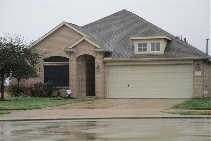 1st image of 18534 Creek Landing Ct