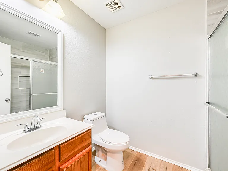 5435 Jacob Dr — Photo 13