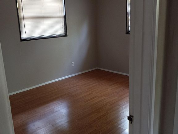 4th image of 4716 W Wallace Ave