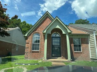 1773 Beaver Trail Dr, Cordova, TN 38016