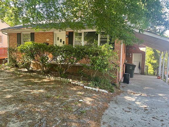 2nd image of 1105 Julian St