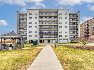 6521 Drummond Rd, Niagara Falls, ON L2G 4N5