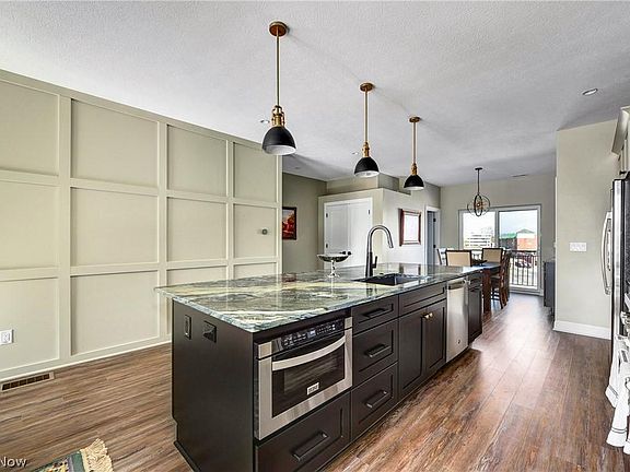 3rd image of 29 Ashbourne Dr