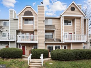 5821 Inman Park Cir APT 100, Rockville, MD 20852