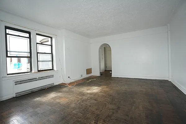 Rented by Norman Raindel, LREB | media 1