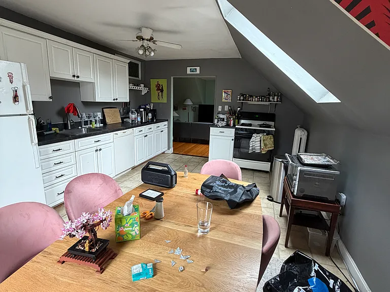 48 Hillside St #3 — Photo 2