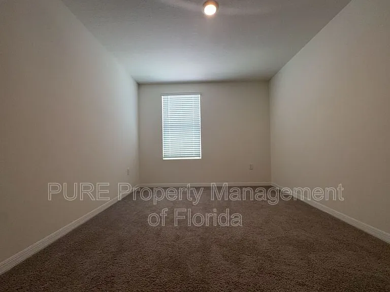8702 SW 46th Ave — Photo 49