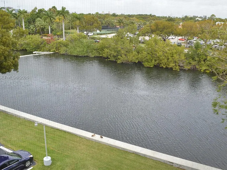 3401 N Country Club Dr #504 — Photo 12