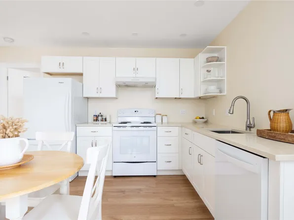 1000 9th Street #C24, Greenport, NY 11944