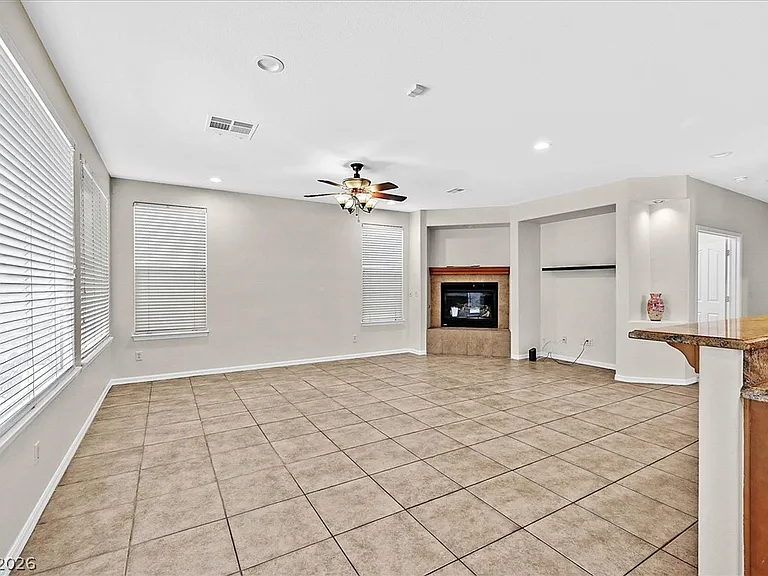 2282 Tedesca Dr — Photo 10