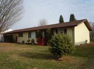 830 NE 1st St, Marion, WI 54950