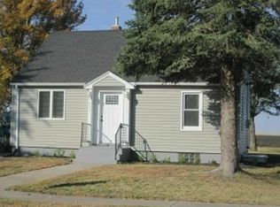 606 7th St, Whittemore, IA 50598