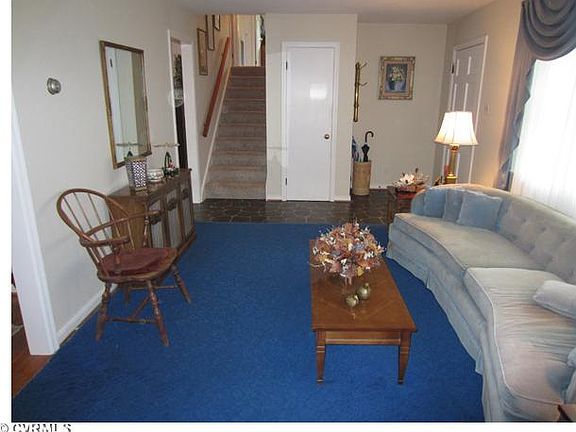 3rd image of 4305 Longleaf Dr