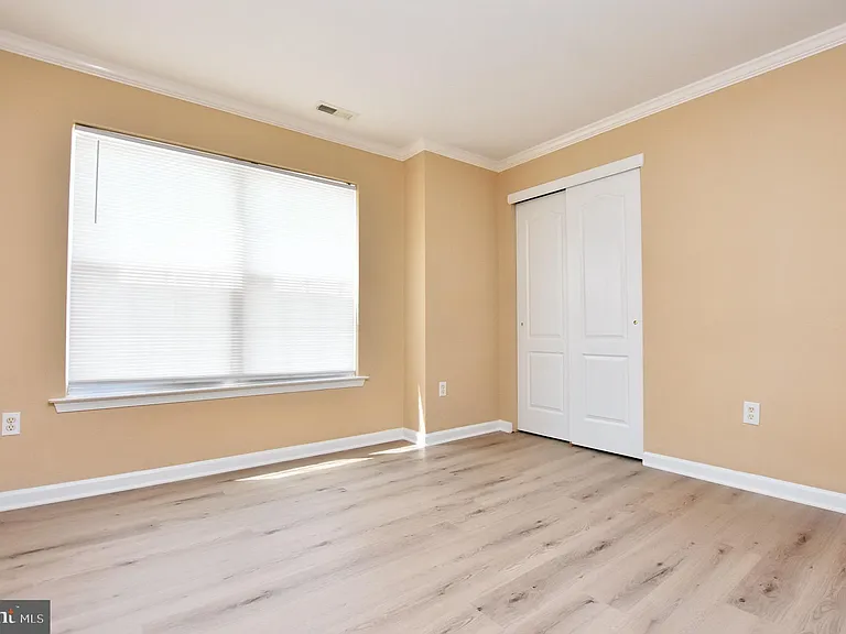 342 Nicholas Dr — Photo 14