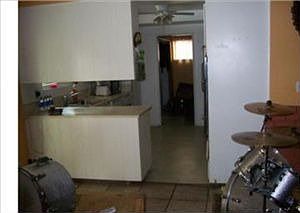 2nd image of 4980 Noble St