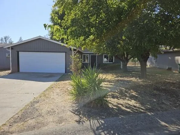 1270 Bradley Dr, Redding, CA 96003