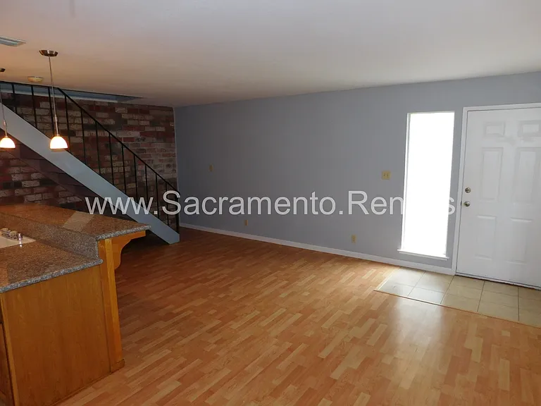 5954 Walerga Rd #3 — Photo 3