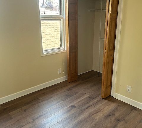 4th image of 112 E Vine St #A