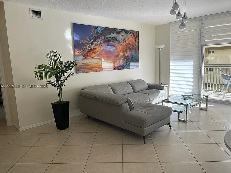 2080 S Ocean Dr #303 — Photo 38