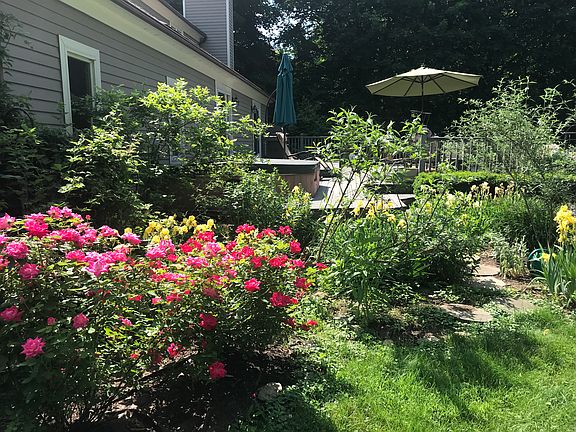 3rd image of 12 Heather Ln