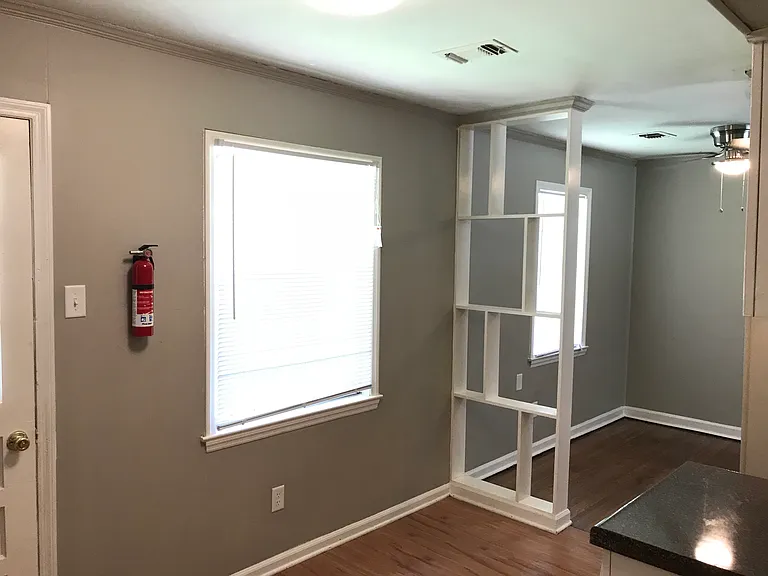3912 Callahan Dr — Photo 4