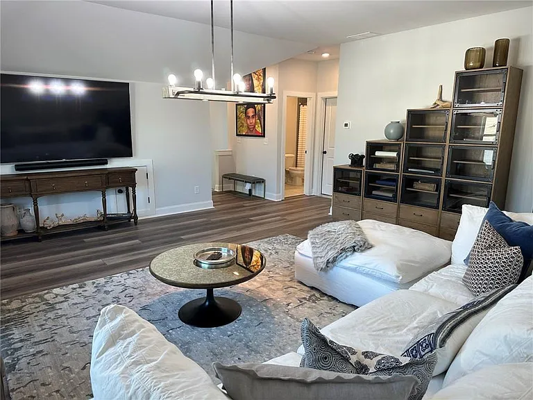 2212 Swansea Way — Photo 39