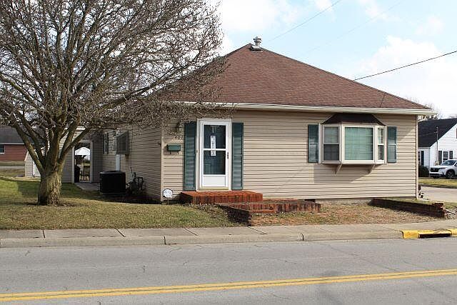 1st image of 401 E Lawn Ave
