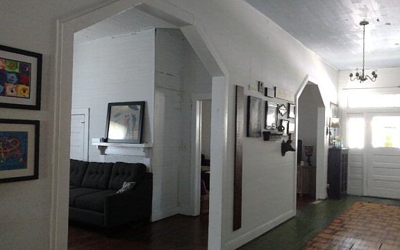 3rd image of 1609 S Railroad St